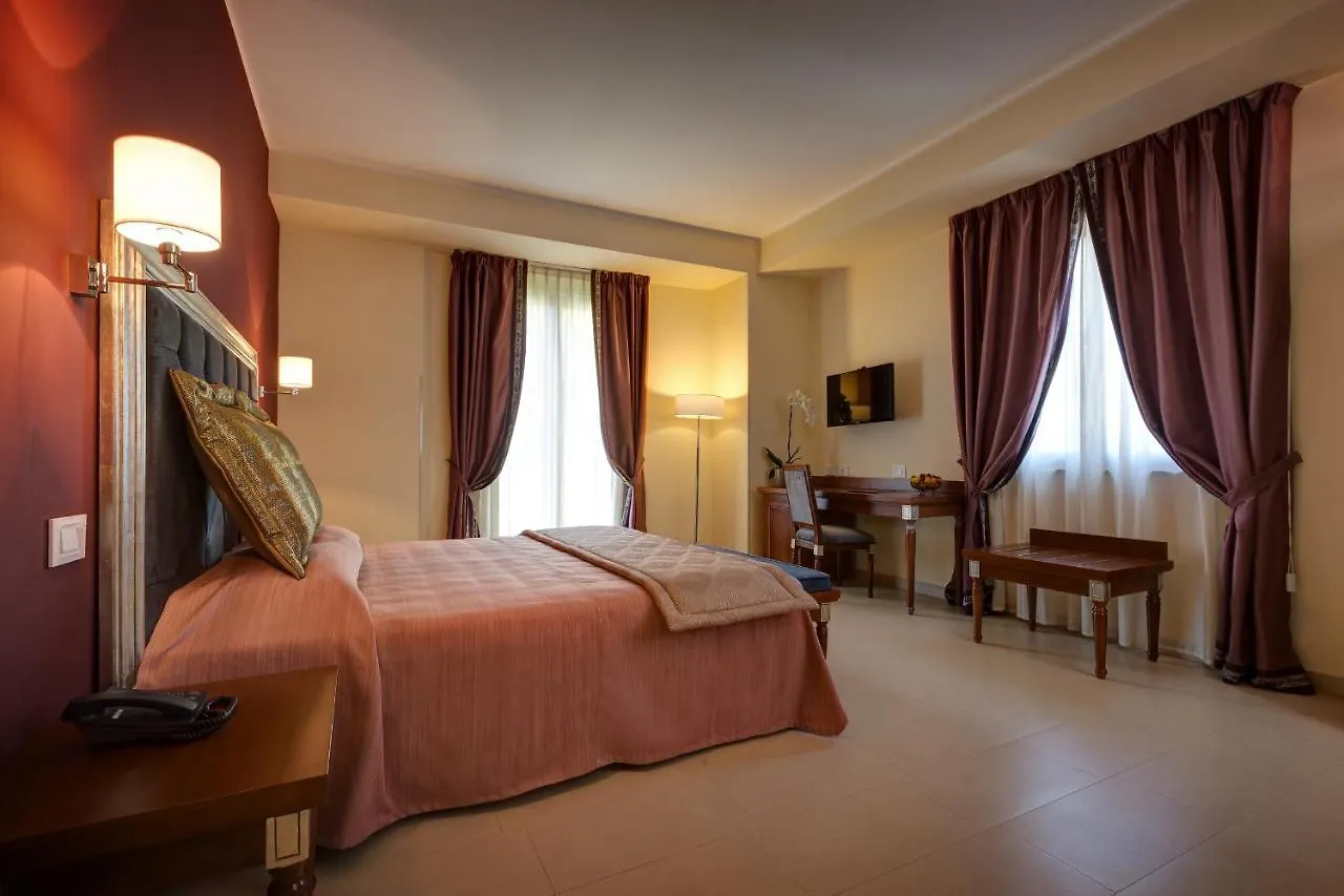 Hotel Parco Delle Fontane Syracuse 4*,
