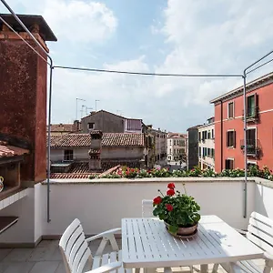 Savoia & Jolanda 2 Venice